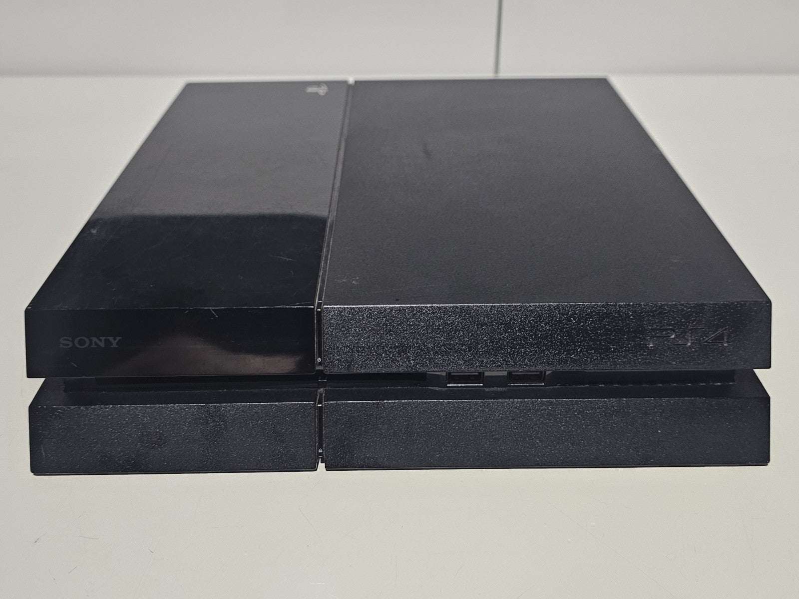 Sony PlayStation 4 PS4 Console – 500GB – Controller, Cables & 3 Games Bundle Retro Exchange Australia
