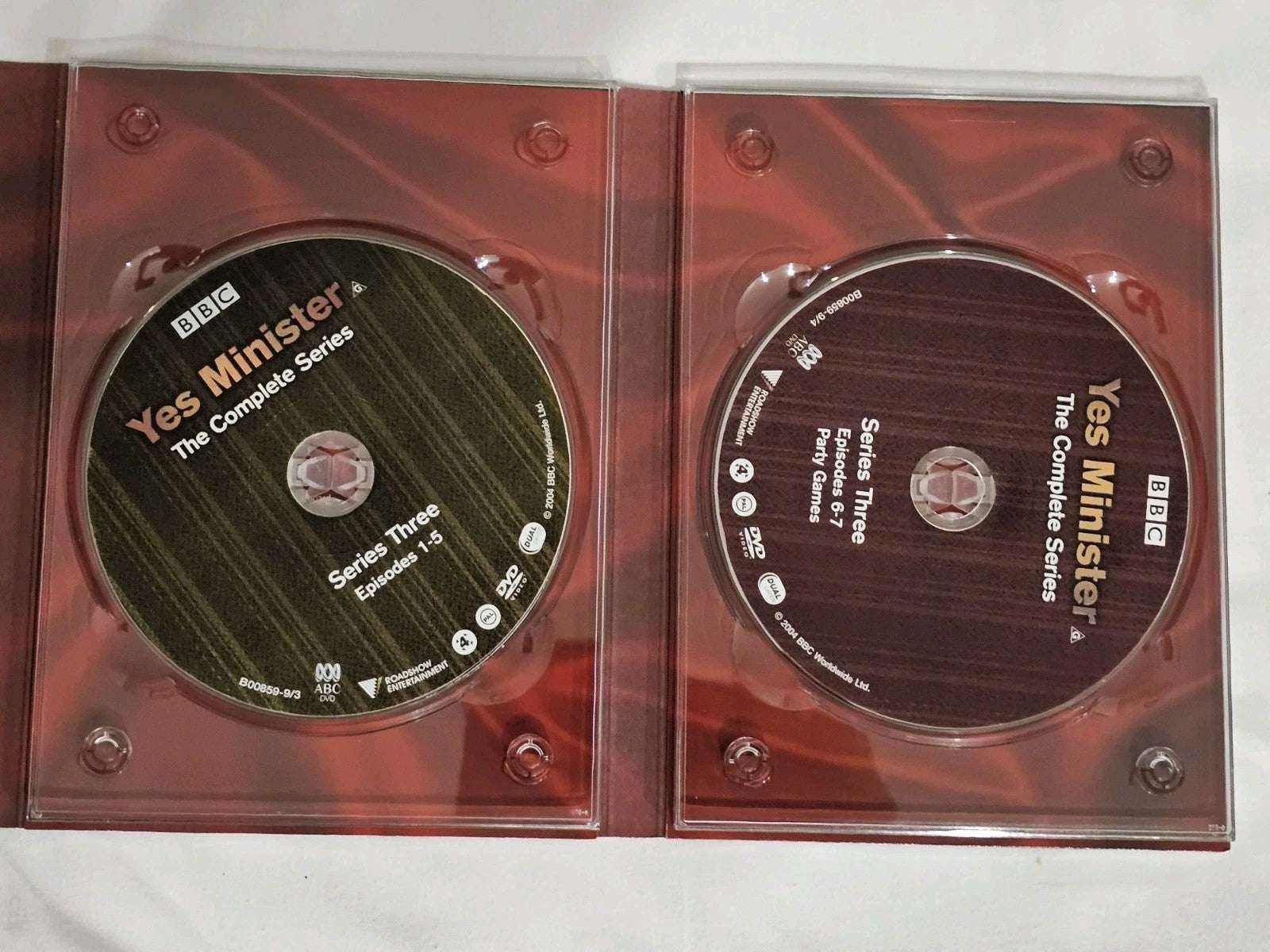 BBC Yes Minister The Complete Series 1-3 DVD Box Set 4 Discs Region 4 Retro Exchange Australia