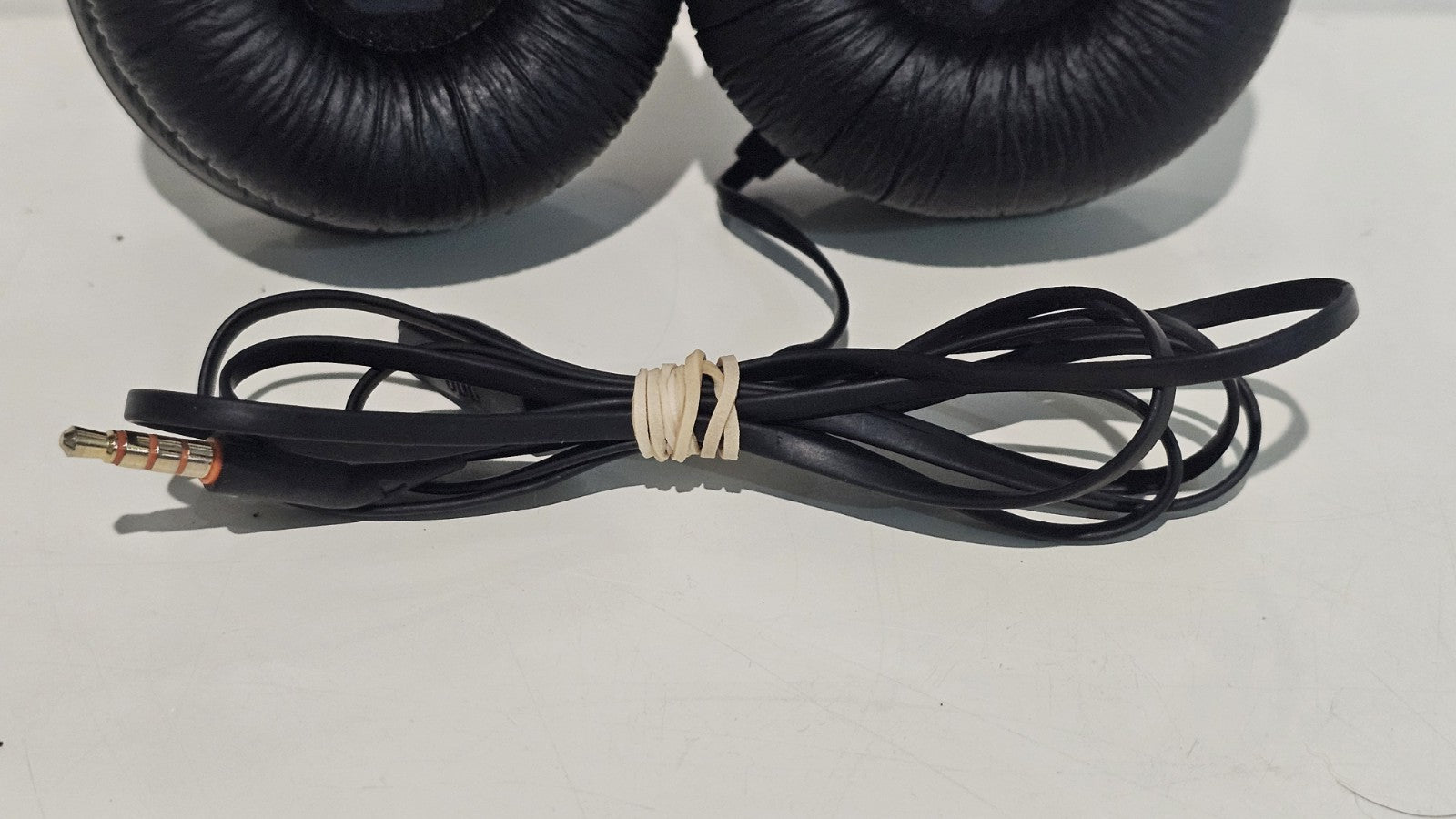 JBL Tune 500M Wired On-Ear Headphones w/Built-In Microphone RetroExchange Australia