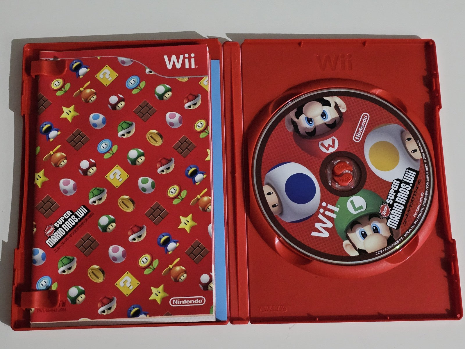 Like New New Super Mario Bros. Wii (Nintendo Wii, 2009) CIB Japan Import Game Retro Exchange Australia