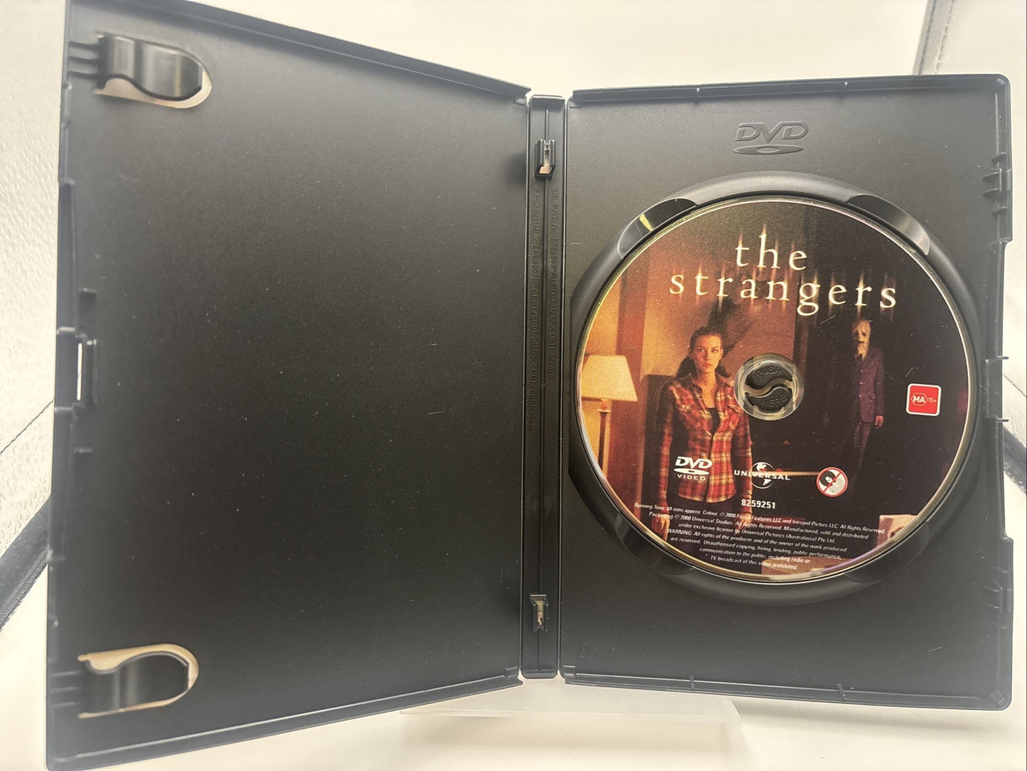 The Strangers (DVD, 2008) Horror Region 2 & 4 DVD RetroExchange Australia