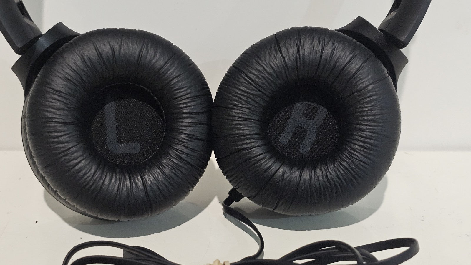JBL Tune 500M Wired On-Ear Headphones w/Built-In Microphone RetroExchange Australia