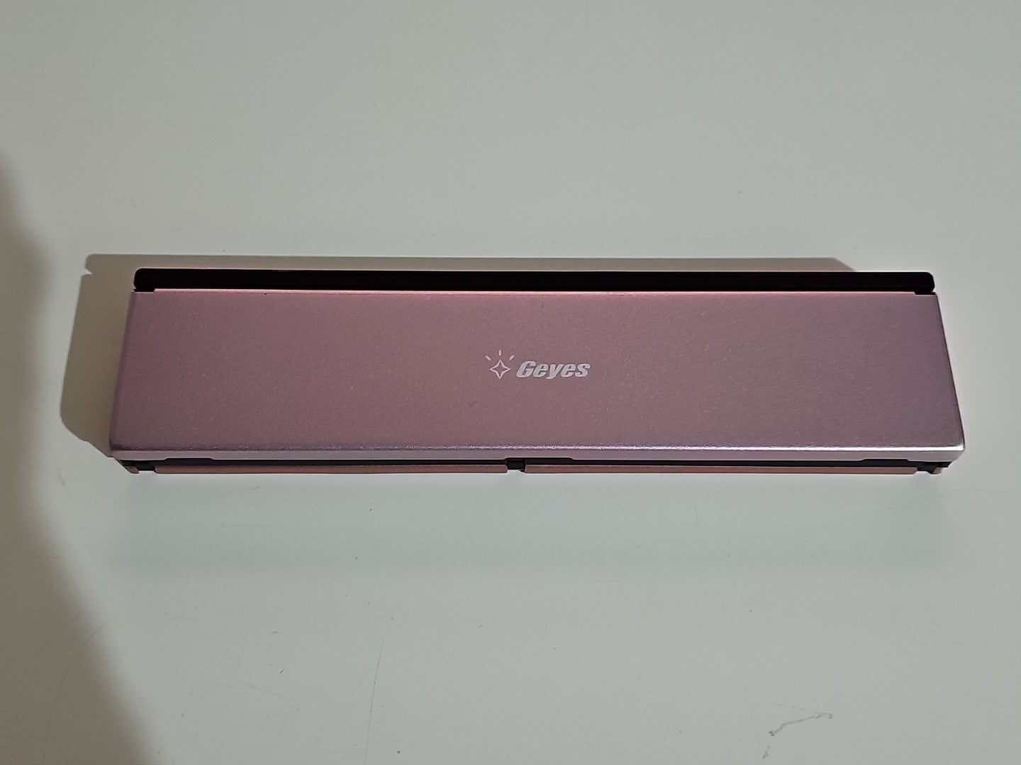 Geyes Folding Bluetooth Keyboard For Tablets/Handheld Screens RetroExchange Australia