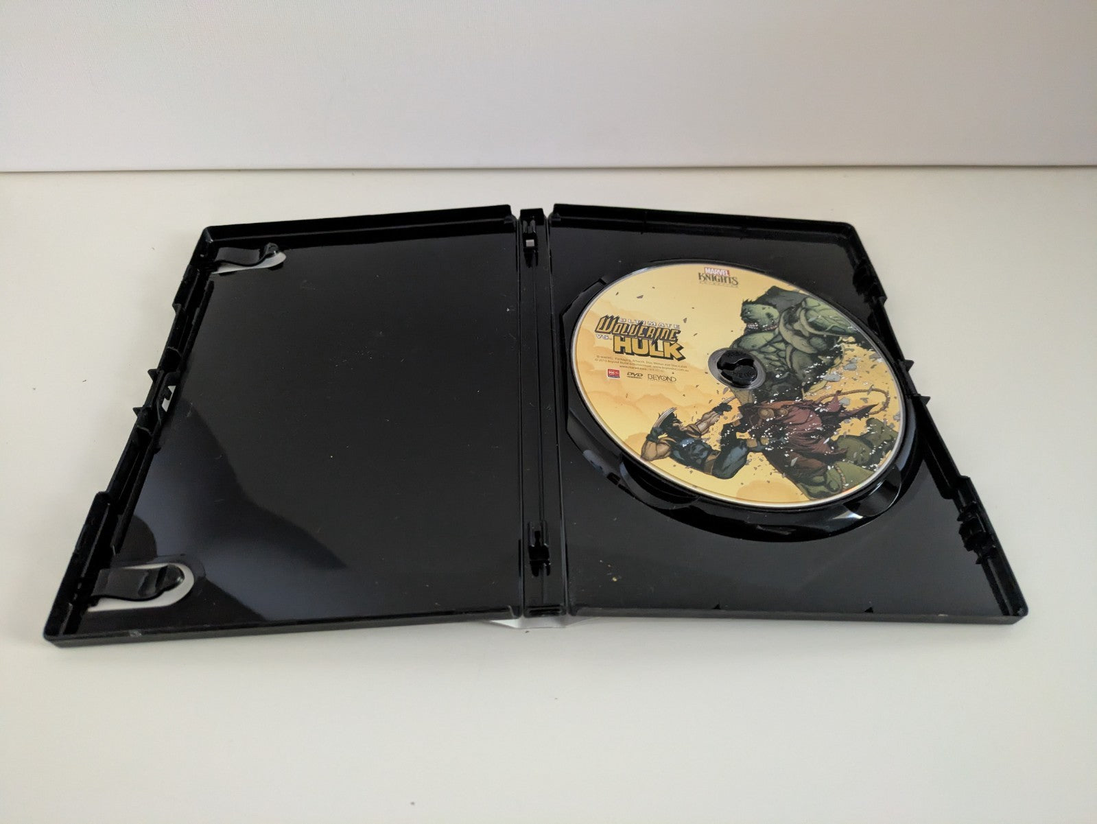 Marvel Knights-Ultimate Wolverine Vs. Hulk (DVD, 2013) Animation Movie Reg 4 DVD RetroExchange Australia