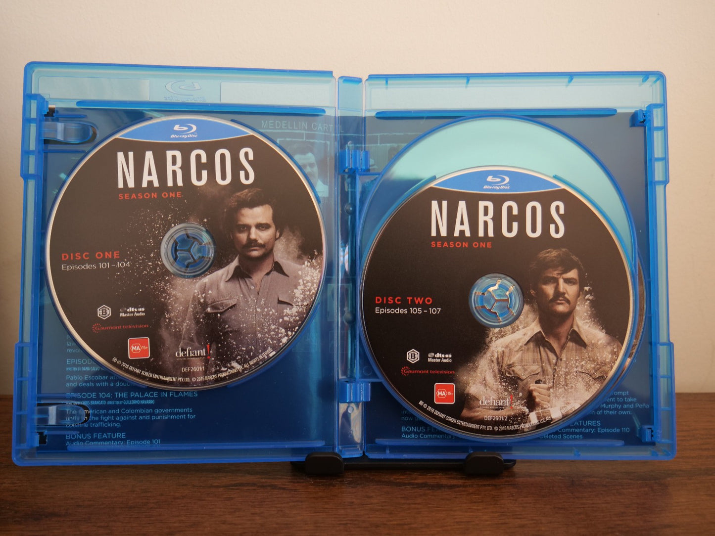 Narcos Season 1 One Limited Edition JB-HI-FI - Collection Blu Ray Drama Region B DVD RetroExchange Australia