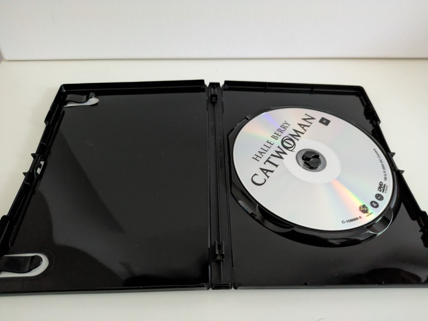 Catwoman (DVD, 2004) Halle Berry Region 4 Free Postage DVD RetroExchange Australia