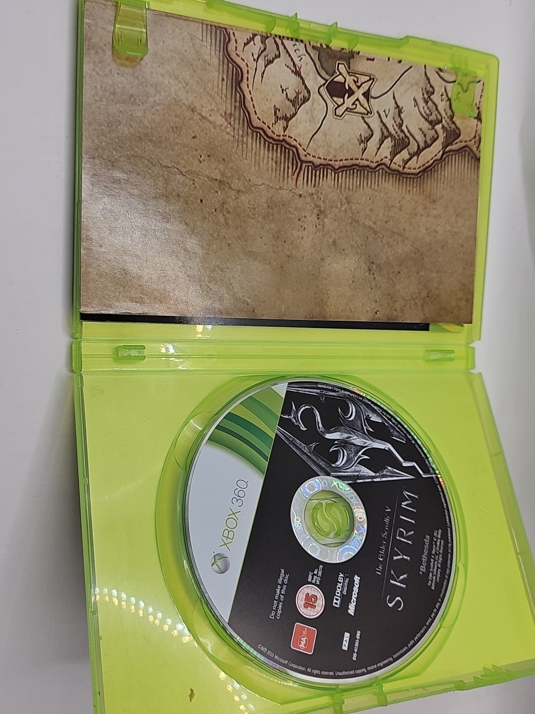 Xbox 360 Game Bundle - Skyrim & Gears Of War GOTY Edition. Retro Exchange Australia